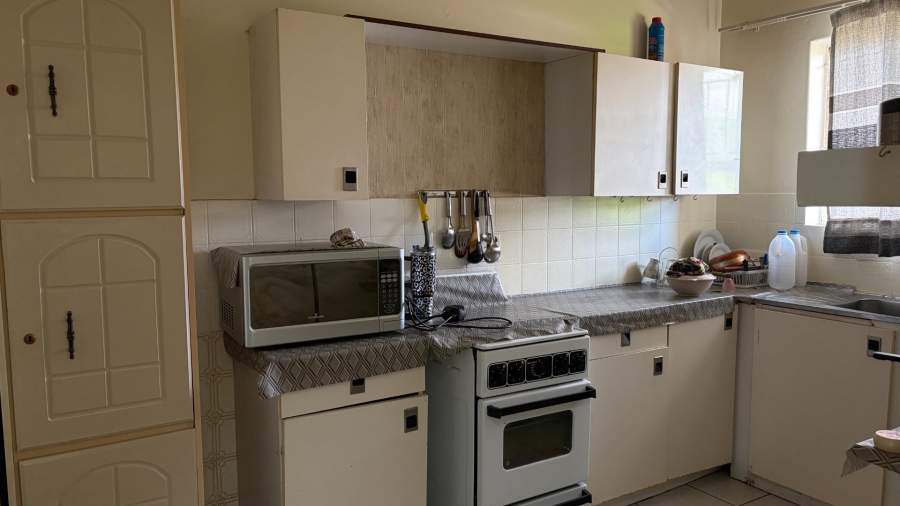 1 Bedroom Property for Sale in Potchefstroom North North West